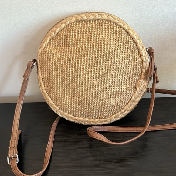 Accessorize London Round Jute Boho Textured Crossbody Bag - Picture 8 of 17
